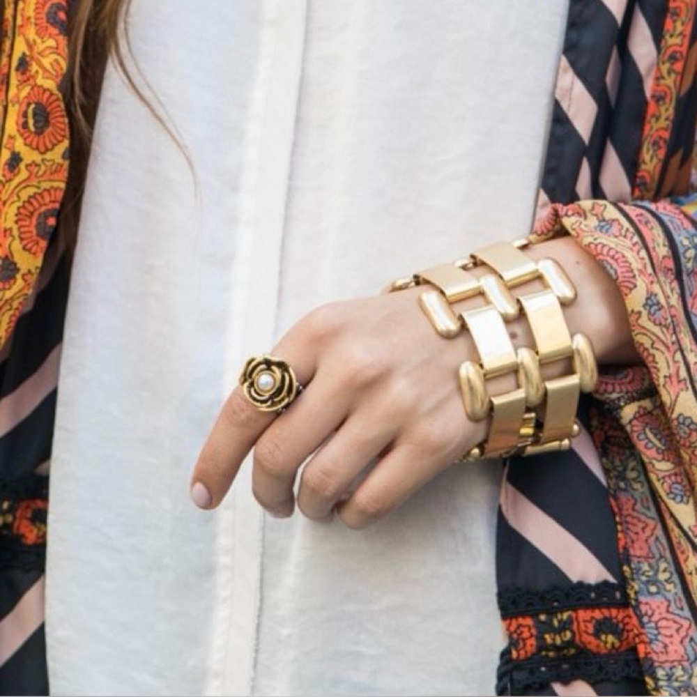 PLUNDER “MURIEL” GOLD CHAIN LINK CUFF BRACELET - BRAND NEW!
